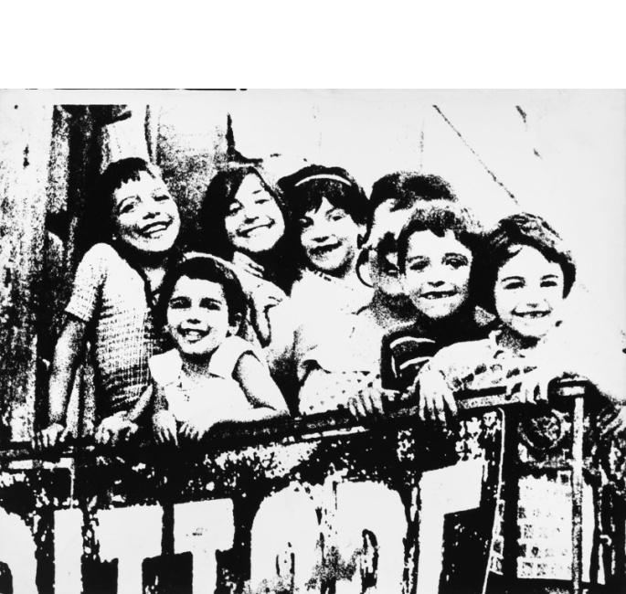 04
Pino Pascali / Bambini, 1965
stampa fotografica ai sali d’argento su carta / gelatin silver print on paper
24x30 cm / Courtesy Fondazione Pino Pascali